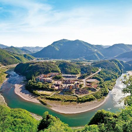 Tops10 Resort Donggang Cistar Jongvol Kültér fotó
